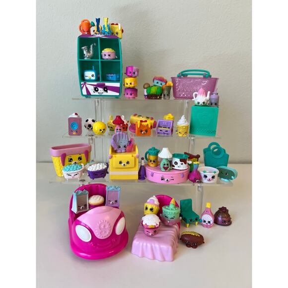 Random Mixed Lot of Moose Shopkins Characters & Accessories Vehicle - Picture 1 of 10